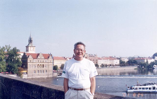 53jpg.jpg - Aug 23-Sep 2, 2001 第17屆國際營養大會(17th ICN)會前布拉格行 (捷克 布拉格) [Trip to Praha (Praha, Czechia)]-10