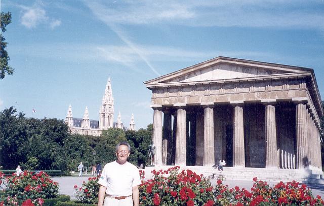 71jpg.jpg - Aug 23-Sep 2, 2001 第17屆國際營養大會(17th ICN) (奧地利 維也納) [17th ICN (Vienna, Republic of Austria)]-17
