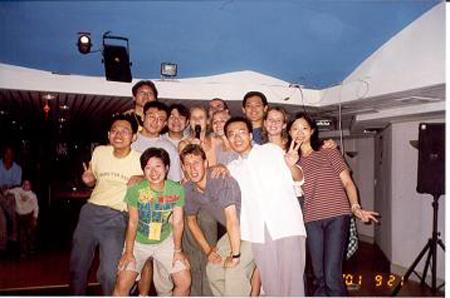 2001 (14).jpg - Sep 16-24, 2001 第4屆世界華人魚蝦營養學術研討會(4th SWCSNFFS)(中國大陸，湖北武漢大學) [4th SWCSNFFS, Hubei, China]-7