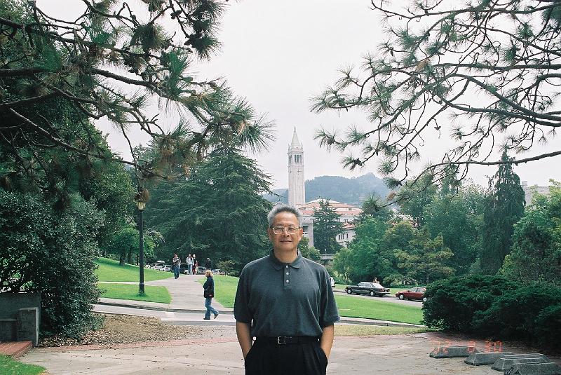 F1030021.JPG.JPG - Aug 28-Sep 9, 2002 美國加州柏克萊大學 (WAS Board Meeting & AguaMar Conference)-46