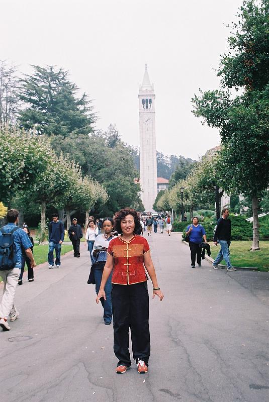 F1030023.JPG.JPG - Aug 28-Sep 9, 2002 美國加州柏克萊大學 (WAS Board Meeting & AguaMar Conference)-47