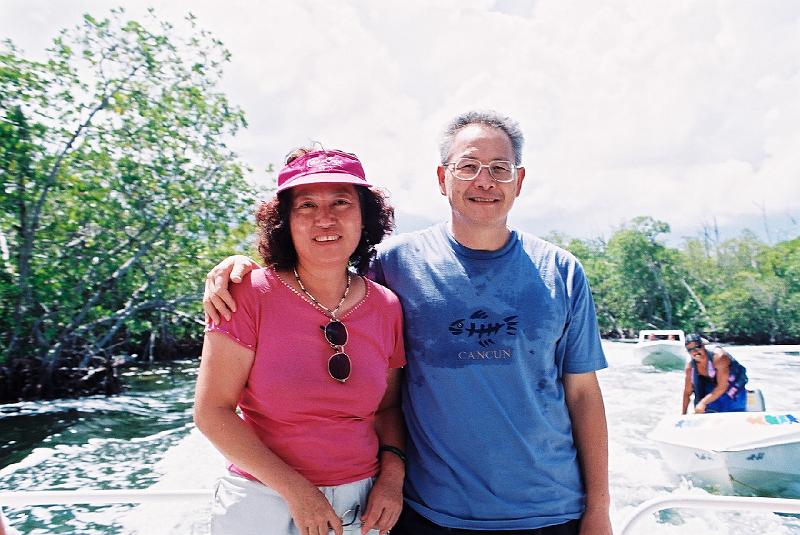 F1060023.JPG.JPG - Aug 28-Sep 9, 2002 墨西哥坎昆(Cancun) (WAS Board Meeting & AguaMar Conference)-19