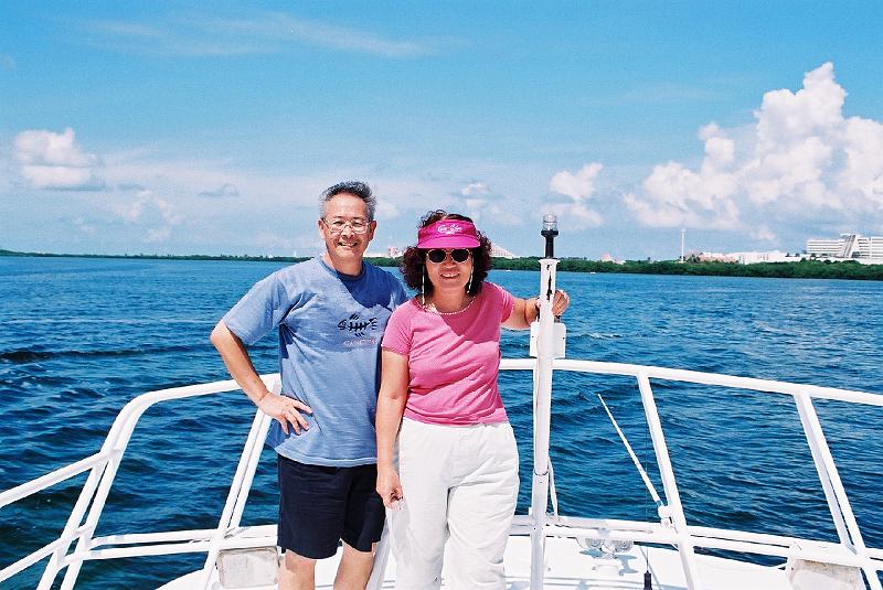 F1060027.JPG.JPG - Aug 28-Sep 9, 2002 墨西哥坎昆(Cancun) (WAS Board Meeting & AguaMar Conference)-21