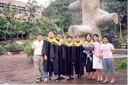 2002 (14).jpg - May 22, 2002 畢業典禮 [Graduation]-8