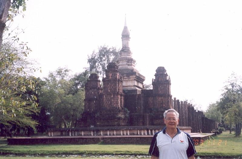 52.jpg - November 15-23, 2003  泰國 曼谷 (DSM-Roche, 9th Aquaculture Conference Asia Pacific)-19