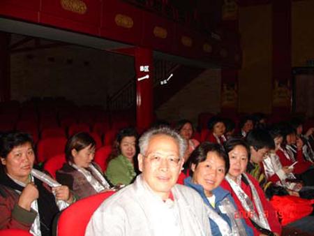 2006 (94).jpg - Sep 13~21, 2006 中科院水生所演講後四川九寨溝行(中國大陸，四川) [Trip to JiuZhaiGou, Sichuan, China]-17