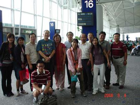 2006 (50).jpg - Sep 5-12, 2006 第6屆世界華人魚蝦營養學術研討會(The sixth Symposium of World's Chinese Scientists on Nutrition and Feeding of Finfish and Shellfish, 6th SWCSNFFS)(中國大陸，青島) [6th SWCSNFFS, Qingdao, China]-1