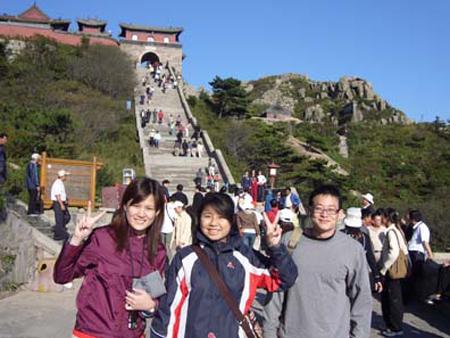 2006 (64).jpg - Sep 5-12, 2006 第6屆世界華人魚蝦營養學術研討會會後泰山行(6th SWCSNFFS)(中國大陸，山東泰山) [Trip to Tai mountain, Shangdon, China]-17