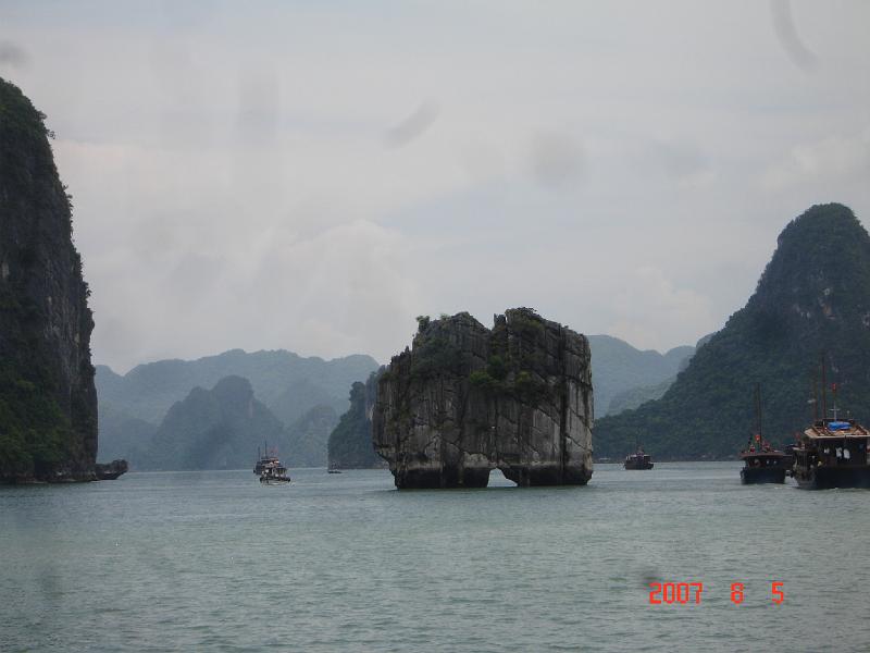 2007 (38).JPG - Aug 4-9, 2007 亞太水產養殖展(越南河內) (下龍灣) [Asian-Pacific Aquaculture 2007 (Hanoi, Vietnam)]-10