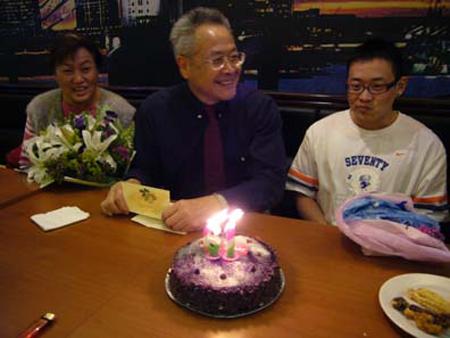 2007 (9).jpg - Jan 9, 2007 老師慶生會之我家牛排基隆店[Birthday party for Prof, Shi-Yen Shiau]-3