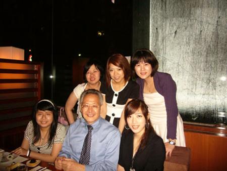 2007 (16).jpg - June 15, 2007 謝師宴 [Teacher appreciation party]-4