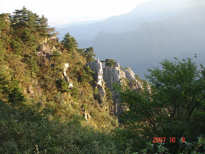 DSC04216.JPG - Oct 6-18, 2007 中科院水生所演講訪問後江西廬山行(中國大陸，江西廬山) [Trip to Lu Shan Mountain, Jiangxi, China]-11