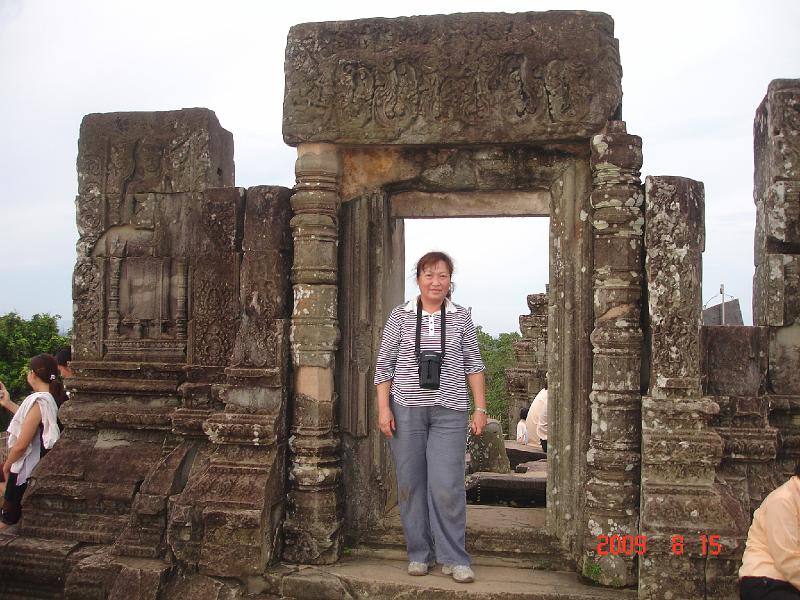 DSC08516.JPG - Aug 14-18, 2009 柬埔寨吳哥窟(小吳哥旁巴肯山) [Angkor Wat, Cambodia]-23