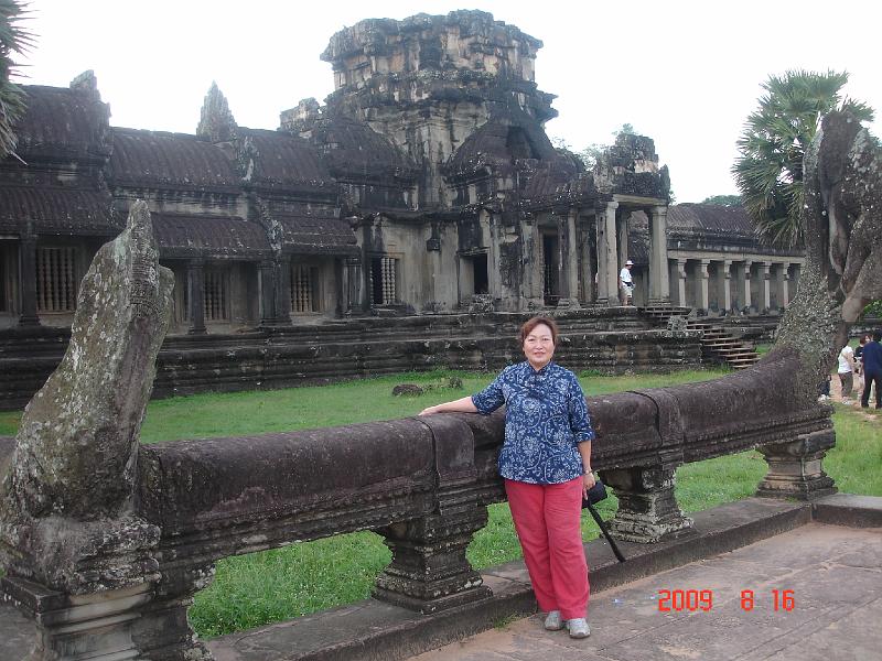 DSC08575.JPG - Aug 14-18, 2009 柬埔寨吳哥窟(小吳哥觀日出) [Angkor Wat, Cambodia]-33