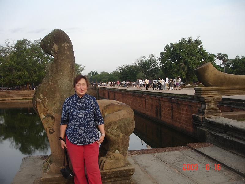 DSC08579.JPG - Aug 14-18, 2009 柬埔寨吳哥窟(小吳哥觀日出) [Angkor Wat, Cambodia]-34