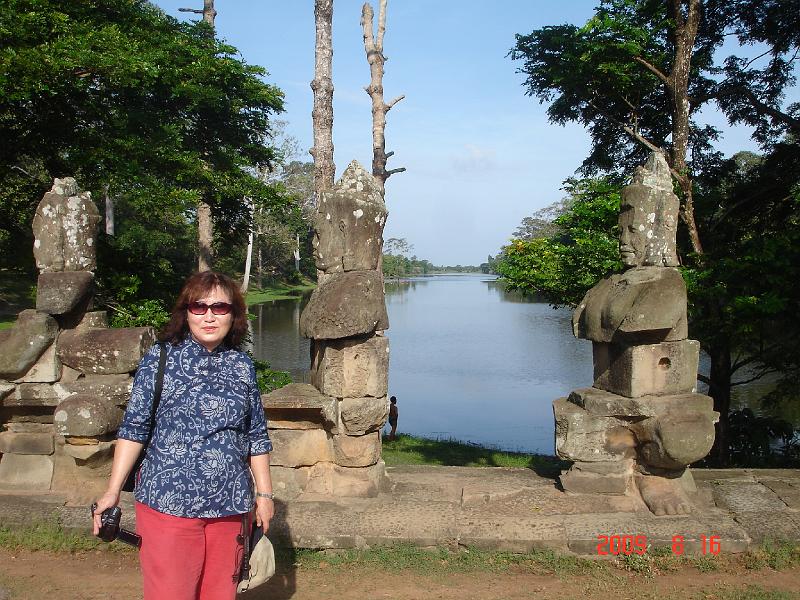 DSC08589.JPG - Aug 14-18, 2009 柬埔寨吳哥窟(參觀大、小吳哥) [Angkor Wat, Cambodia]-38