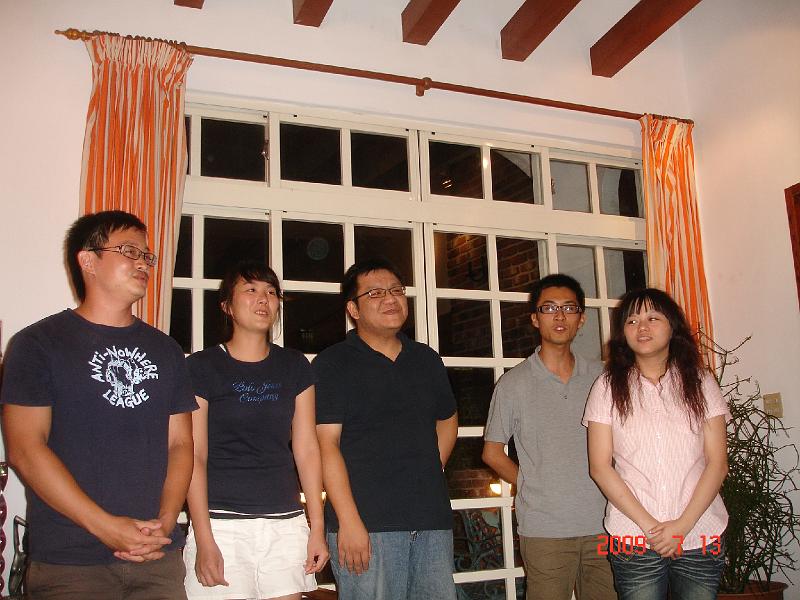 2009 (82).JPG - July 13, 2009 迎新送舊(老師家) [newcomer welcome party]-10