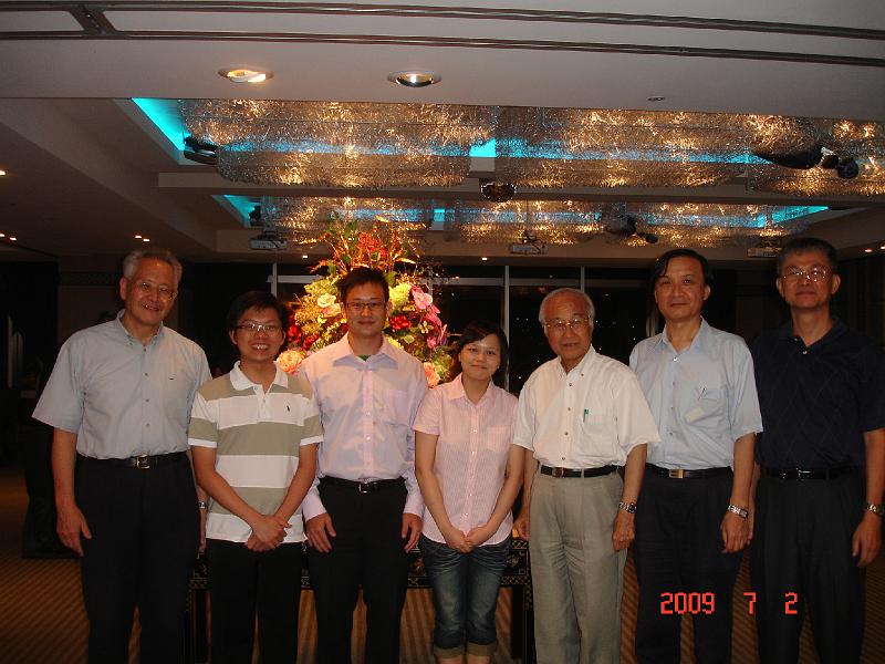 2009 (70).JPG - July 2, 2009 口試後晚宴 [Dinner after oral defense]-2