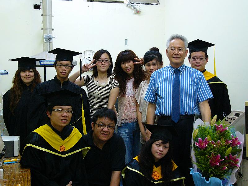 2009 (67).JPG - June 6, 2009 海洋大學畢業典禮  [Graduation (National Taiwan Ocean University)]-16