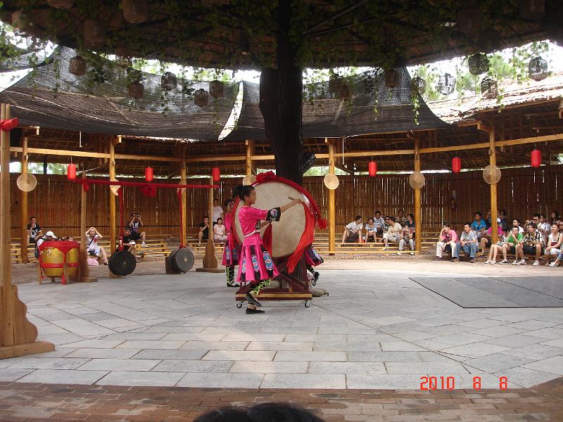 2010 (81).JPG - Aug 6-11, 2010 統一中山公司演講暨廣西桂林行 (桂林-義江緣) [Trip to Gueilin, Guanxi, China]-26