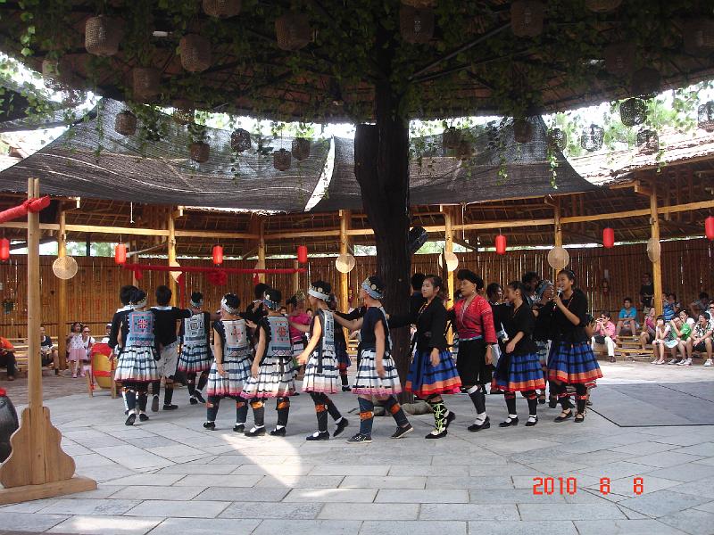 2010 (83).JPG - Aug 6-11, 2010 統一中山公司演講暨廣西桂林行 (桂林-義江緣) [Trip to Gueilin, Guanxi, China]-28