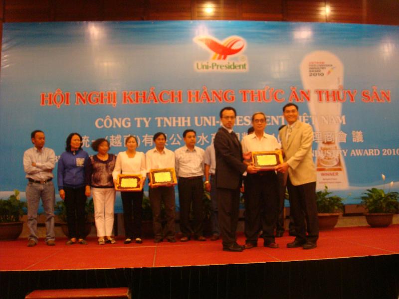 2010 (153).JPG - Dec 1-5 , 2010  統一(越南)公司訪問演講(越南 峴港) [Lecture at Uni-President, Vietnam (Da Nang, Vietnam)]-18