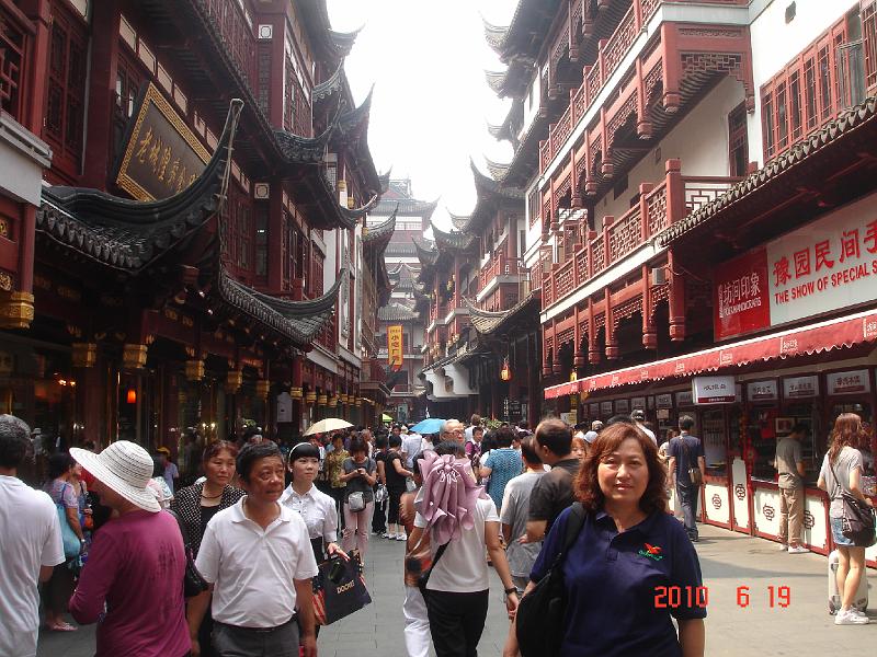 2010 (45).JPG - June 15-21, 2010 AFS council 訪問上海海洋大學 (豫園) [Visit Shanghai Ocean University(Shanghai, China)]-40