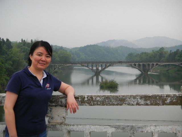 江西2010.6 205.jpg - June 5-13, 2010 武漢中科院水生所演講後江西行 (婺源恩溪延村) [Trip to Yan-xi-yan village, Jiangxi, China]-1