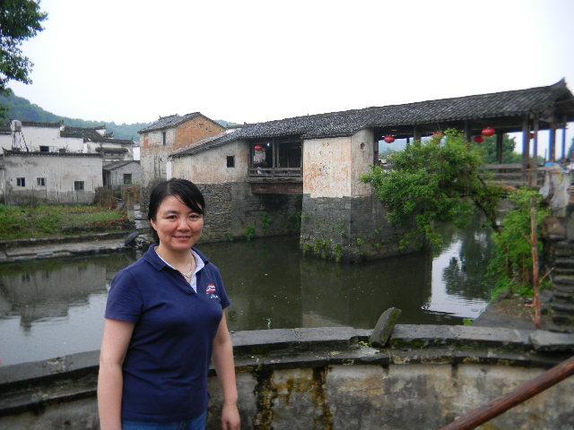 江西2010.6 222.jpg - June 5-13, 2010 武漢中科院水生所演講後江西行 (婺源恩溪延村) [Trip to Yan-xi-yan village, Jiangxi, China]-6
