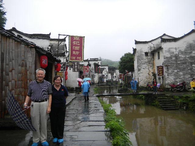 江西2010.6 343.jpg - June 5-13, 2010 武漢中科院水生所演講後江西行 (婺源李坑) [Trip to Likeng, Jiangxi, China]-20