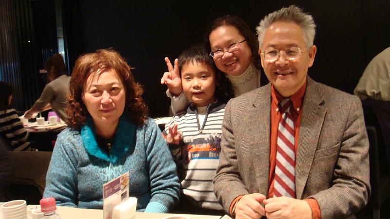 DSC09513.JPG - Jan 09, 2011 老師慶生會(基隆陶板屋) [Birthday Party for Prof. Shi-Yen Shiau (Taoban House)]-3