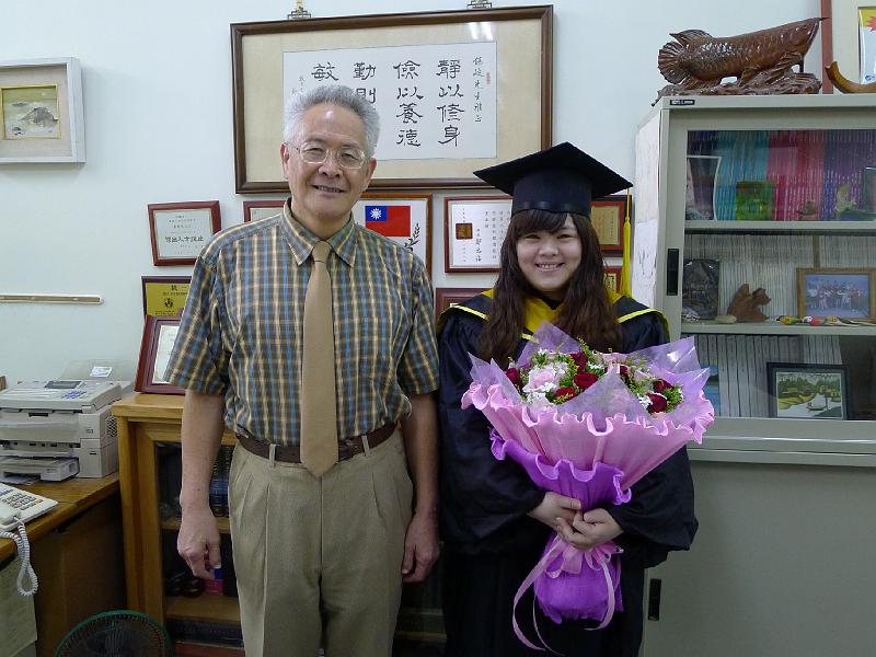 P1000439.JPG - June 10, 2011 海洋大學畢業典禮 [Graduation]-8