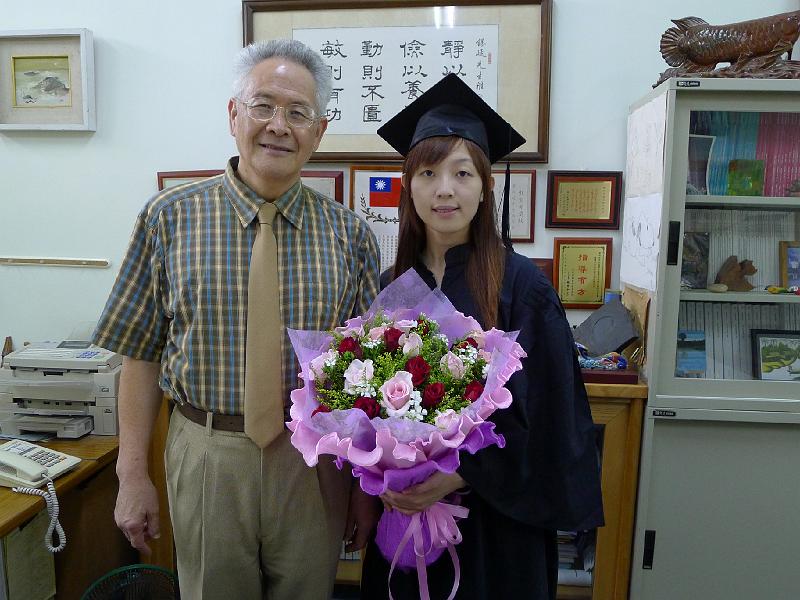 P1000444.JPG - June 10, 2011 海洋大學畢業典禮 [Graduation]-7