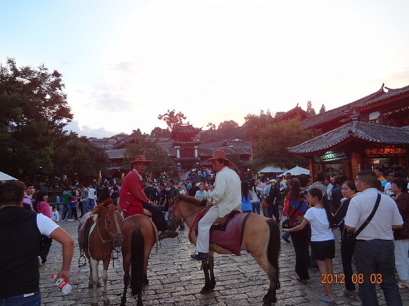 DSC02146.JPG - July 31-Aug 7, 2012 廣東農科院畜牧所演講後雲南行(麗江) [Trip to Lijiang city, Yunnan, China]-59