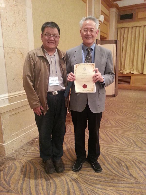 2013-05-01 18.31.42.jpg - Apr 28-May 3, 2013 亞水會第43次理事會議 (韓國，Yeosu) [Asian Fisheries Society 43rd Council Meeting (Korea, Yeosu)]-7