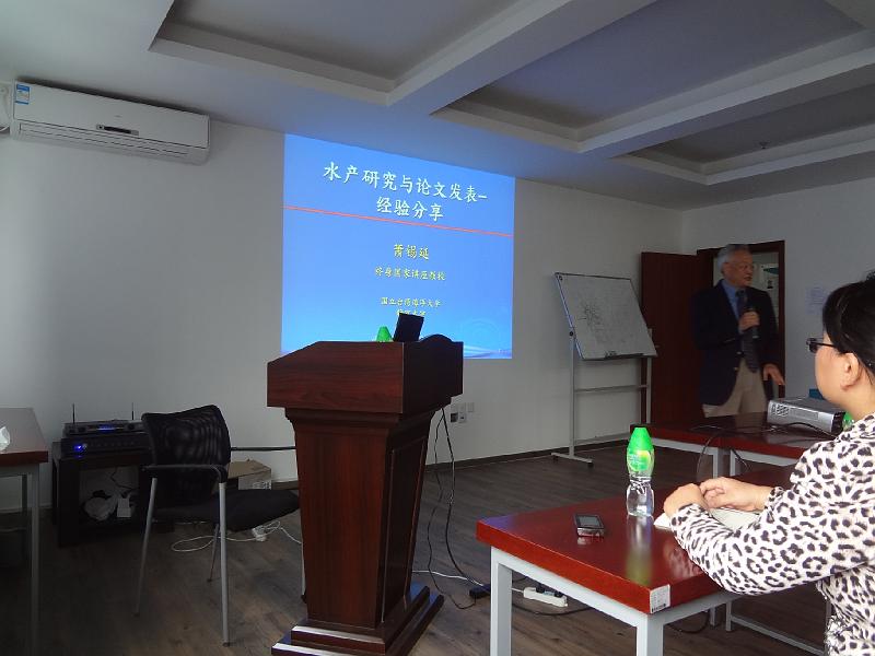 DSC01984.JPG - Nov 9-11, 2013 汕頭大學演講與參訪(中國大陸，廣東省汕頭市) [Visite Shantou University (Shantou, China)]-7