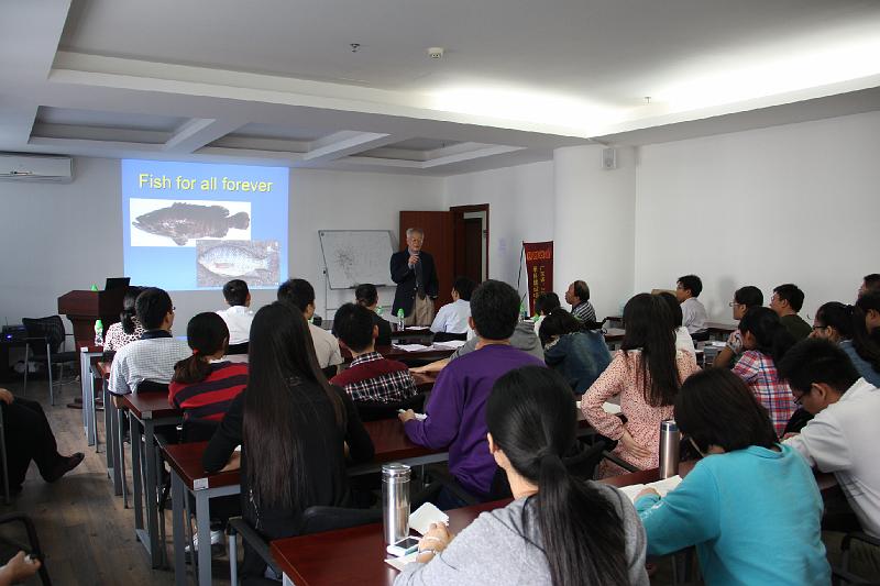 IMG_1397.JPG - Nov 9-11, 2013 汕頭大學演講與參訪(中國大陸，廣東省汕頭市) [Visite Shantou University (Shantou, China)]-14