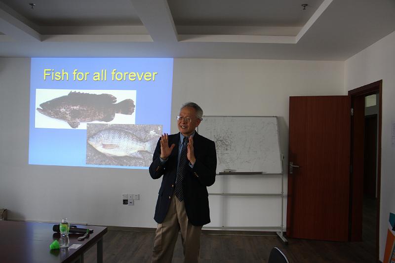IMG_1415.JPG - Nov 9-11, 2013 汕頭大學演講與參訪(中國大陸，廣東省汕頭市) [Visite Shantou University (Shantou, China)]-17