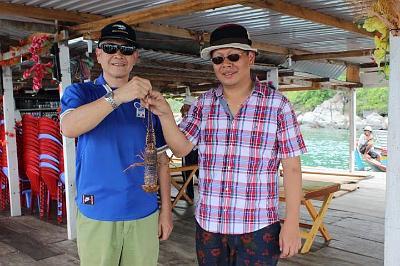 1098239_1379407702286125_196775922_n.jpg - Aug 2-6, 2013 昇龍蝦苗場開幕典禮 (芽莊，越南)-42