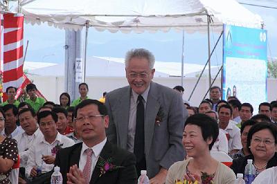 1146671_228986290588972_569594349_n.jpg - Aug 2-6, 2013 昇龍蝦苗場開幕典禮 (寧順，越南)-11