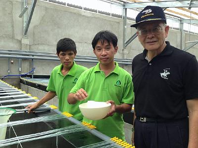 13591_229000623920872_329877139_n.jpg - Aug 2-6, 2013 昇龍蝦苗場開幕典禮 (寧順，越南)-19