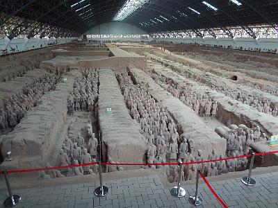 DSC00599.JPG - Aug 23-30, 2013 廣州海因特公司(海大集團)邀請參訪旅遊-陜西，西安 (兵馬俑)-3