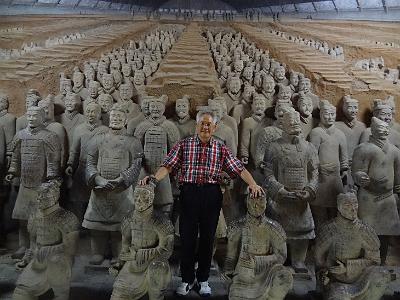 DSC00611.JPG - Aug 23-30, 2013 廣州海因特公司(海大集團)邀請參訪旅遊-陜西，西安 (兵馬俑)-10