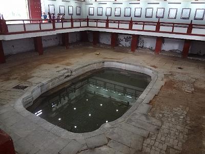 DSC00648.JPG - Aug 23-30, 2013 廣州海因特公司(海大集團)邀請參訪旅遊-陜西，西安 (華清宮-唐玄宗浴池)-7