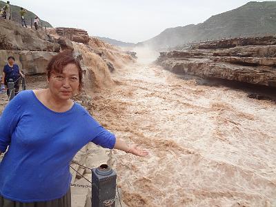 DSC00810.JPG - Aug 23-30, 2013 廣州海因特公司(海大集團)邀請參訪旅遊-陜西，西安 (壺口瀑布)-10