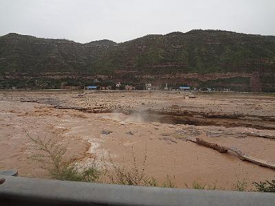 DSC00837.JPG - Aug 23-30, 2013 廣州海因特公司(海大集團)邀請參訪旅遊-陜西，西安 (壺口瀑布)-17