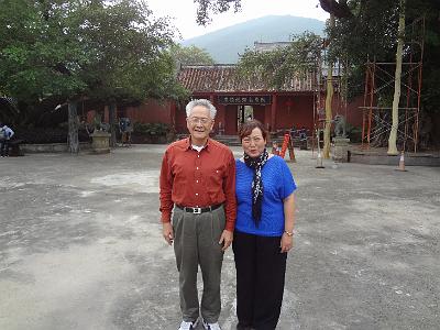 DSC01928.JPG - Nov 9-17, 2013 第九屆世界華人魚蝦營養學術研討會(9th SWCSNFFS) -中國大陸，廈門(會前至汕頭大學演講與參訪-南澳島 )-2