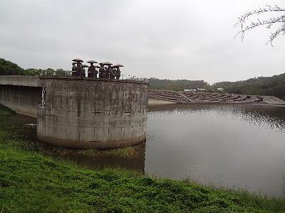 DSC01976.JPG - Nov 9-17, 2013 第九屆世界華人魚蝦營養學術研討會(9th SWCSNFFS) -中國大陸，廈門(會前至汕頭大學演講與參訪-雕塑家朱銘作品 )-2