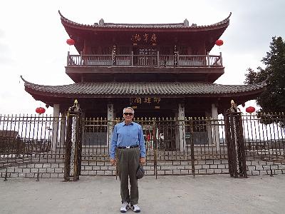 DSC02038.JPG - Nov 9-17, 2013 第九屆世界華人魚蝦營養學術研討會(9th SWCSNFFS) -中國大陸，廈門(會前至汕頭大學演講與參訪-潮州市 )-1