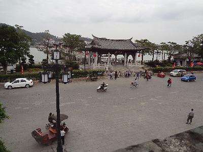 DSC02073.JPG - Nov 9-17, 2013 第九屆世界華人魚蝦營養學術研討會(9th SWCSNFFS) -中國大陸，廈門(會前至汕頭大學演講與參訪-潮州市 )-17